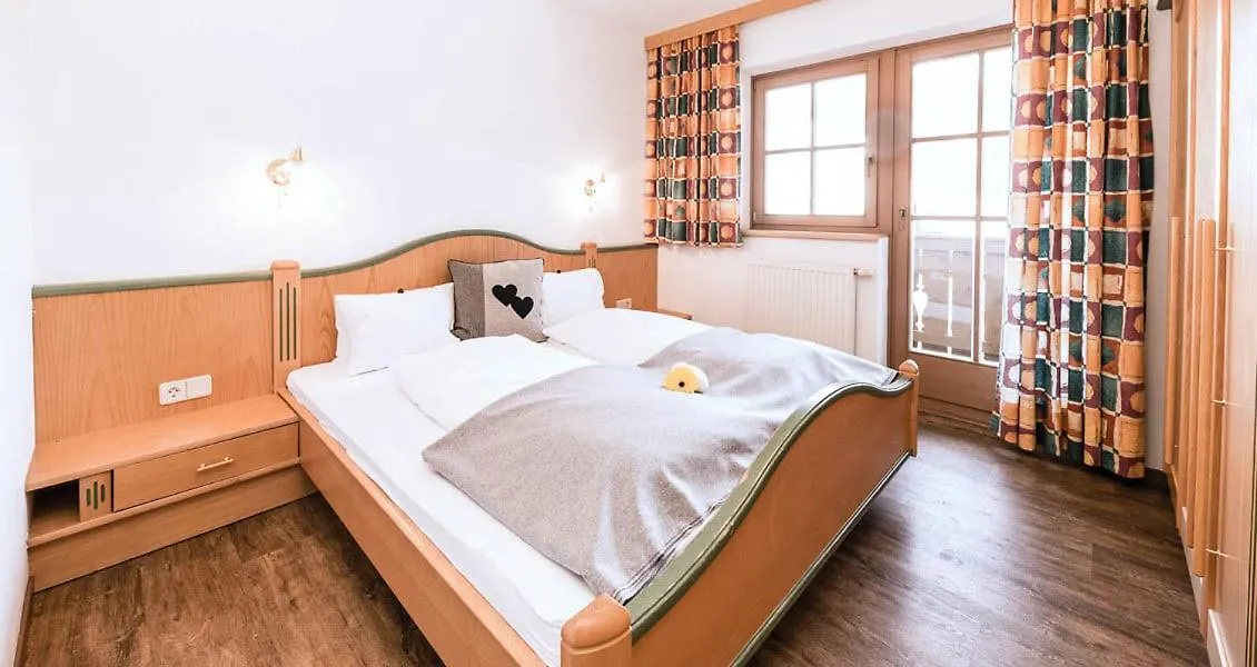 Feriengut Hasenau Aparthotel Saalbach-Hinterglemm
