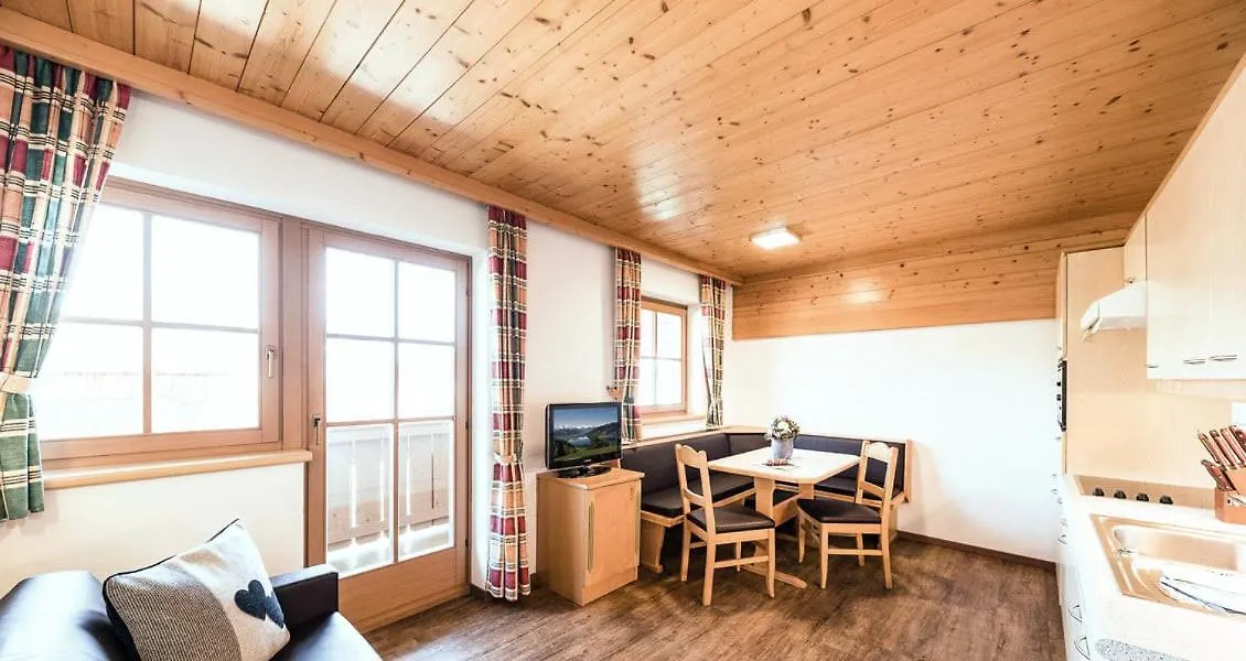 Feriengut Hasenau Aparthotel Saalbach-Hinterglemm 0*,  Áustria