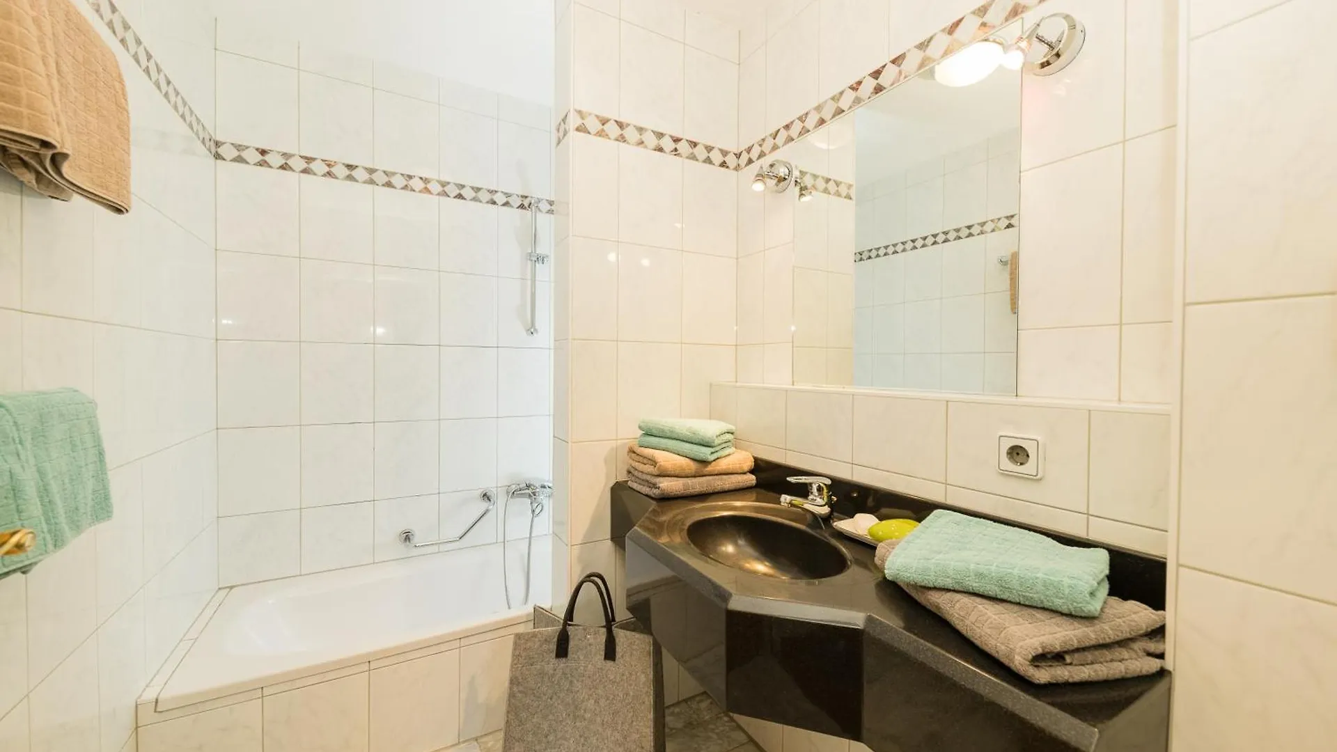 Feriengut Hasenau Aparthotel Saalbach-Hinterglemm 0*,  Áustria